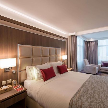 Ramada By Wyndham Continental Jeddah Hotel Exterior photo