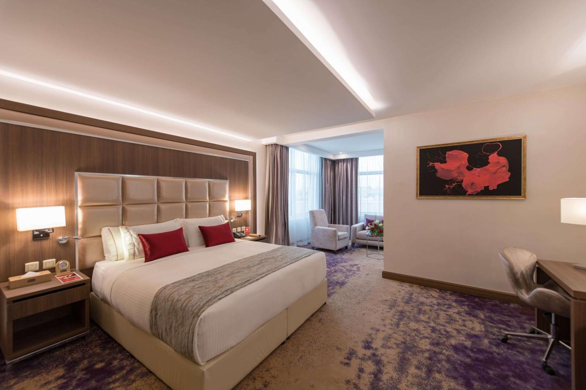 Ramada By Wyndham Continental Jeddah Hotel Exterior photo